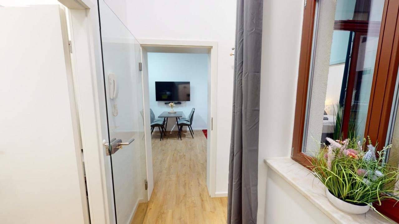 Sweethome - Luxus Pur - Grosse Kueche, Wifi マクデブルク エクステリア 写真